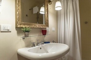Bathroom - Kandinskij House (Venice)