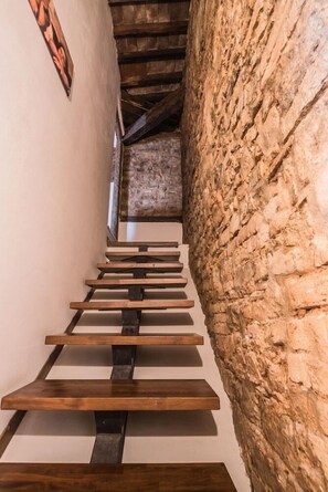 Interior - A Few Steps to The Duomo Amazing 4BD Apt (Florence)