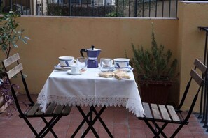 Outdoor dining - Flospirit - Apartments Gioberti (Florence)