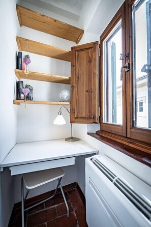 Interior - Flospirit - Viola (Florence)