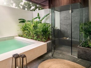 Pool - Baitong Hotel And Resort Phnom Penh (Phnom Penh)