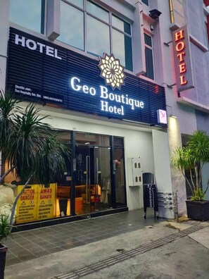 Exterior detail - Geo Boutique Hotel (Seri Kembangan)