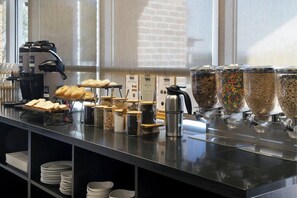 Dining - Springhill Suites by Marriott Auburn (Auburn)