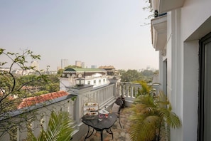 Outdoor dining - The Oriental Jade Hotel Hanoi (Hanoi)