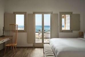 Room - Sea Breeze Santorini Beach Resort, Curio by Hilton (Santorini)