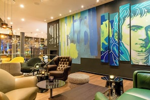 Lobby - Hotel Motel One Bonn-beethoven (Bonn)