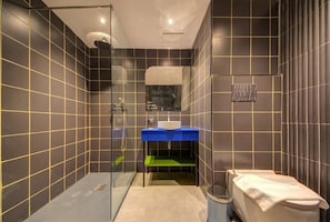 Bathroom - Ikyk Hotel (St. Julian's)