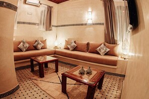 Living area - OZ Palace Ouarzazate (Tarmigt)