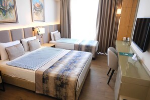 Room - Sunthalia Hotels & Resorts Ultra All Inclusive Adults Only Party Hotel Side (Manavgat)