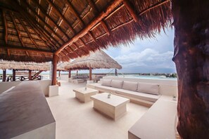 Terrace/patio - Casa Astral Holbox Boutique and Apartments (Isla Holbox)