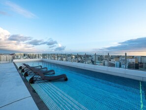 Pool - Hotel Sansui Naha (Naha)