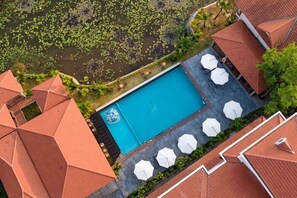 Outdoor pool - Tam Coc La Montagne Resort and Spa (Hoa Lu)