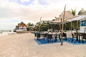 Beach - La Puerta Azul Beachfront - Adults Only (Isla Holbox)