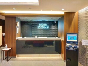 Lobby - Hotel Livemax Tachikawa Station Square (Tachikawa)