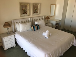 Room - Seashells Holiday Self Catering Apartments (Jeffreys Bay)