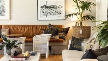 ู
ูุทูุฉ ุงูู
ุนูุดุฉ