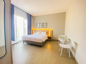 Room - Front One King Hotel Tuban (Tuban)