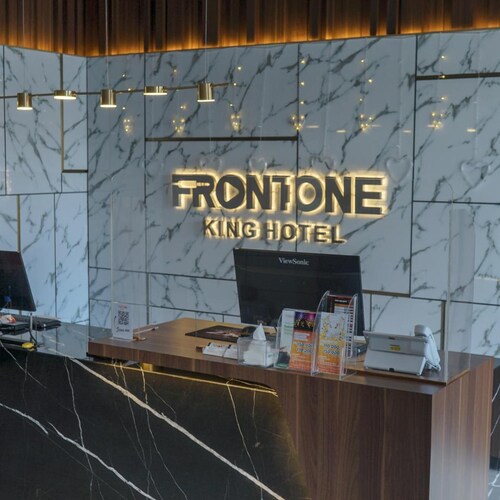 Front One King Hotel Tuban