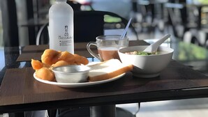 Outdoor dining - The Chess Hotel (Rayong)