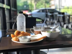 Outdoor dining - The Chess Hotel (Rayong)