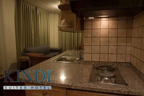 Private kitchen - Kindi Suites Hotel (Amman)