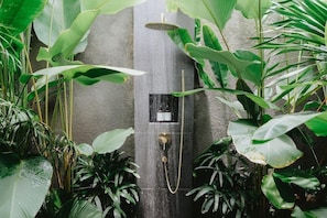 Property grounds - Porter Lombok Hotel (Kuta)