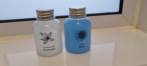 Bathroom amenities - Check Inn Hotel (Cape Town)