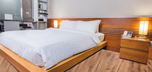 J-one Hotel and Resort