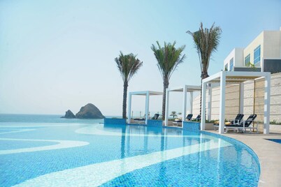 Royal M Resort Al Aqah Beach Resort