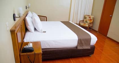 DM Hoteles Mossone Ica