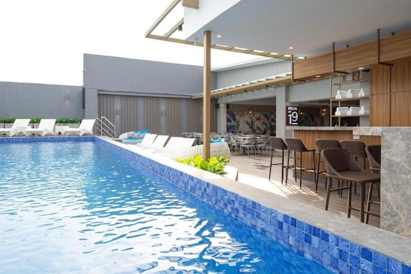 Pool - Bayfront Hotel Cebu Capitol Site (Cebu City)