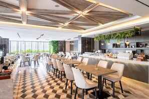 Dining - Aston Sorong Hotel and Conference Center (Sorong)