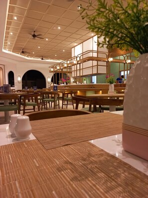 Dining - The Allure Villas Pangandaran (Pangandaran)