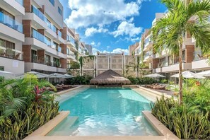 Pool - Holiday Inn Tulum (Tulum)