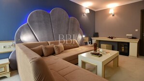 Sınıflandırılmamış resim, 52 üzerinden 5, düğme