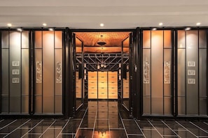 Interior - Chateau Lafaurie-peyraguey by Lalique (Bommes)