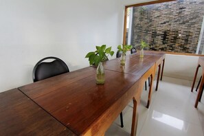 Dining - The Nest Hotel by Zuzu (Depok)