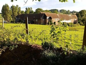 Property grounds - The Lodge At Winchelsea (Winchelsea)