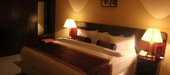 Royal Garden Hotel