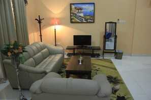 Living area - Royal Garden Hotel (Sohar)
