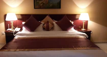 Royal Garden Hotel