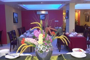 Dining - Royal Garden Hotel (Sohar)