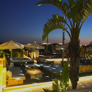 Terrace/patio - Cumeja Beach Club & Hotel (Cellole)