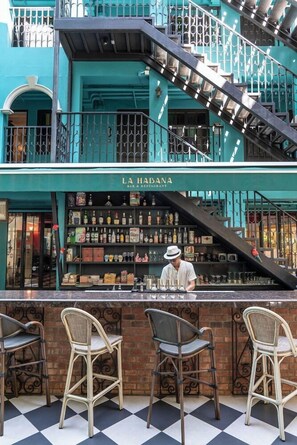 Bar (on property) - The Quba Boutique Hotel Pattaya (Pattaya)