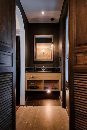 Bathroom - The Quba Boutique Hotel Pattaya (Pattaya)