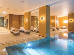 Outdoor pool - Sines Sea View Hotel Business and Leisure (Sines)