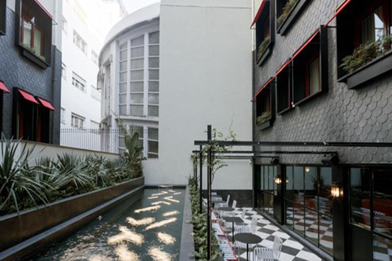 تناول الطعام بالخارج