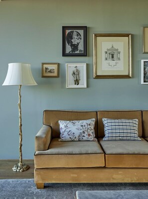 Living area - Hotel Montevideo (Montevideo)