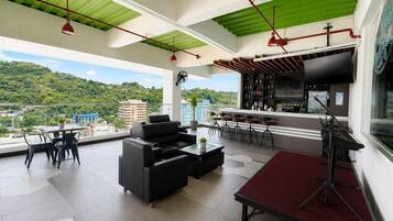 Tempat makan outdoor
