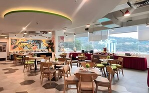 Dining - Maxone Hotel Jayapura (Jayapura)
